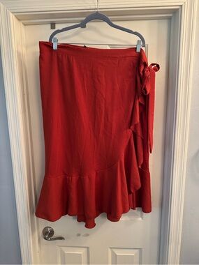 EUC Women’s Piphany Valencia Ruffle Wrap Skirt